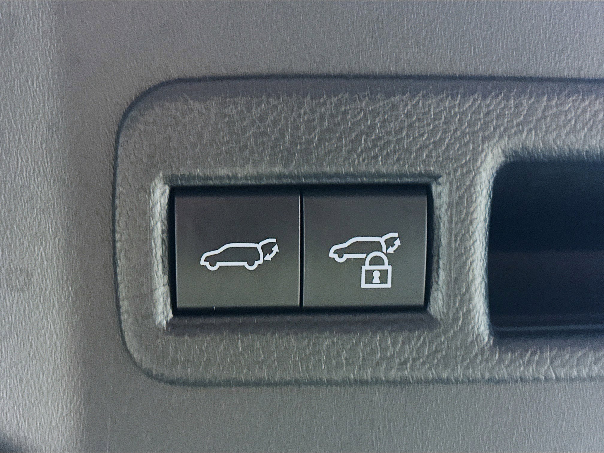 Used 2024 Toyota bZ4X FWD image 29