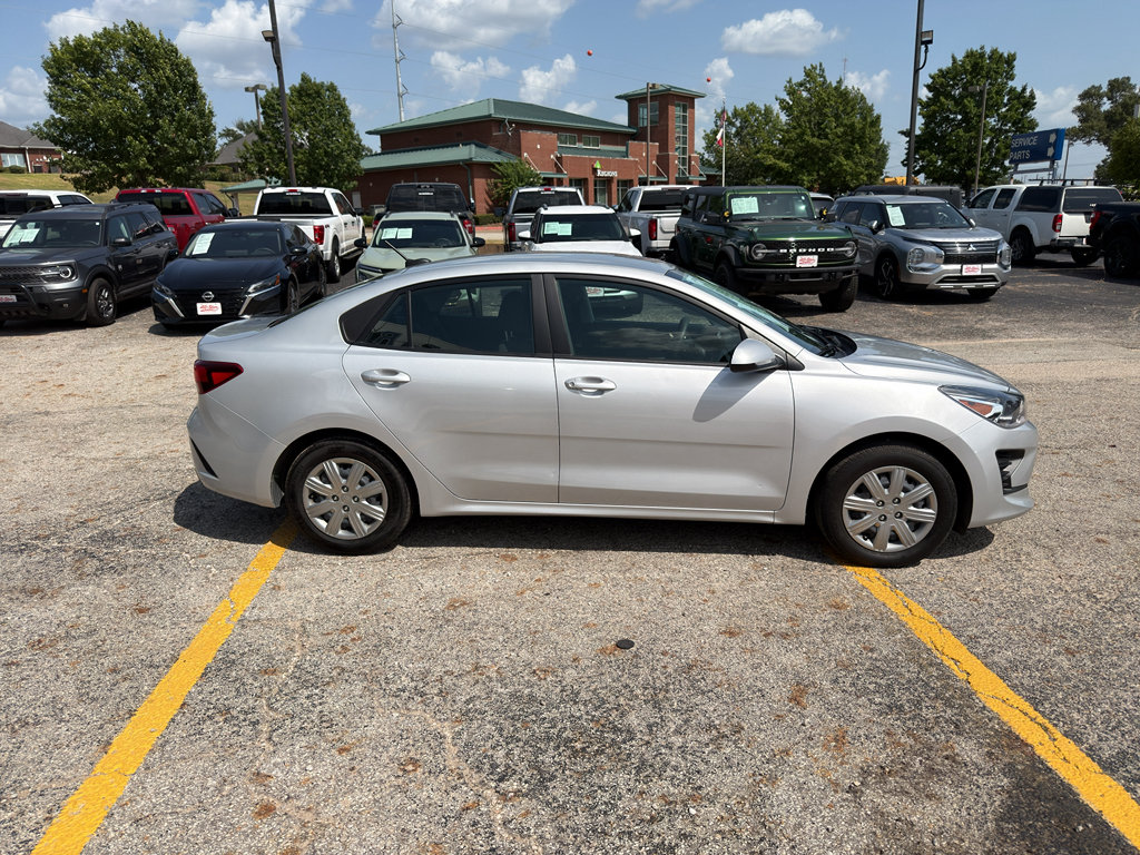 Used 2023 Kia Rio LX FWD image 4