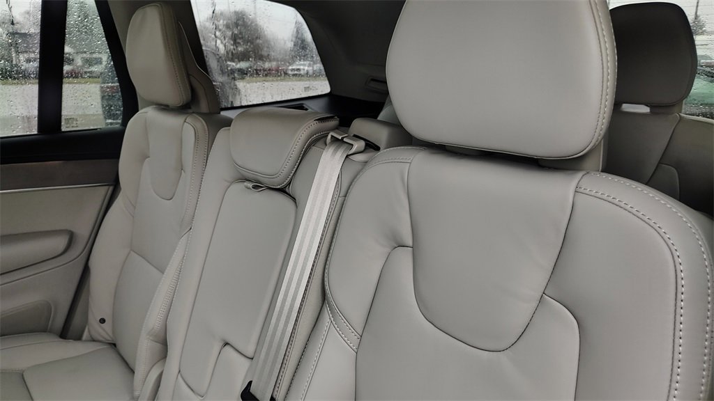 New 2026 Volvo XC90 T8 Ultra w/ Protection Package Premier image 28
