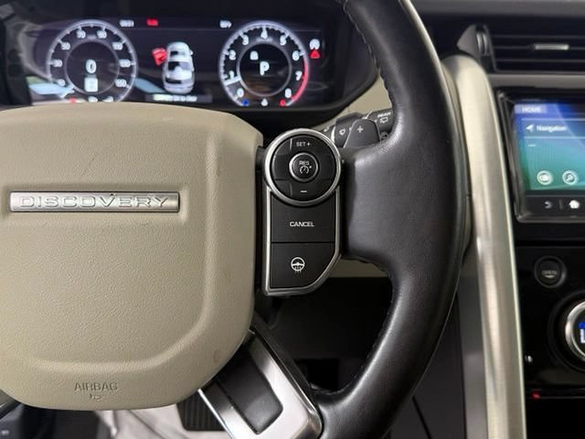 Used 2018 Land Rover Discovery HSE AWD/4WD image 42