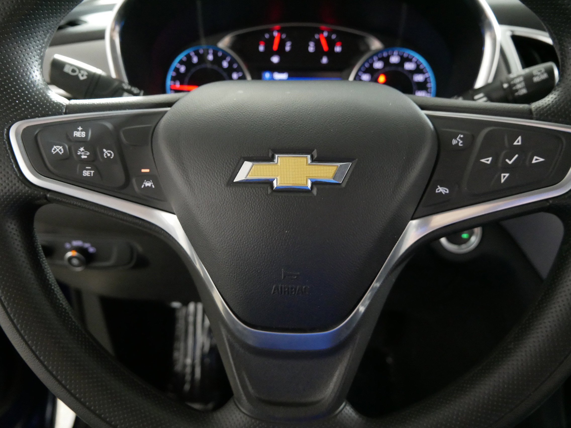 Used 2023 Chevrolet Equinox LS w/ LS Convenience Package image 25