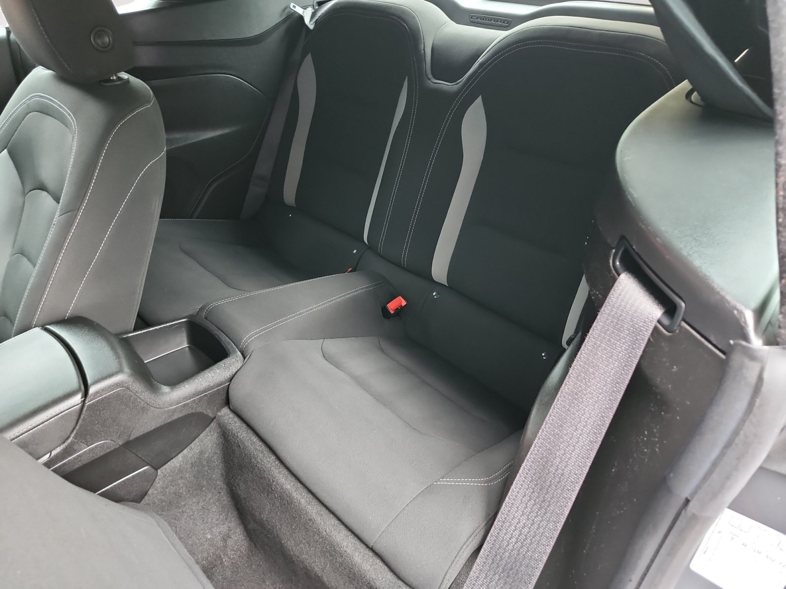 Used 2020 Chevrolet Camaro LT RWD image 14