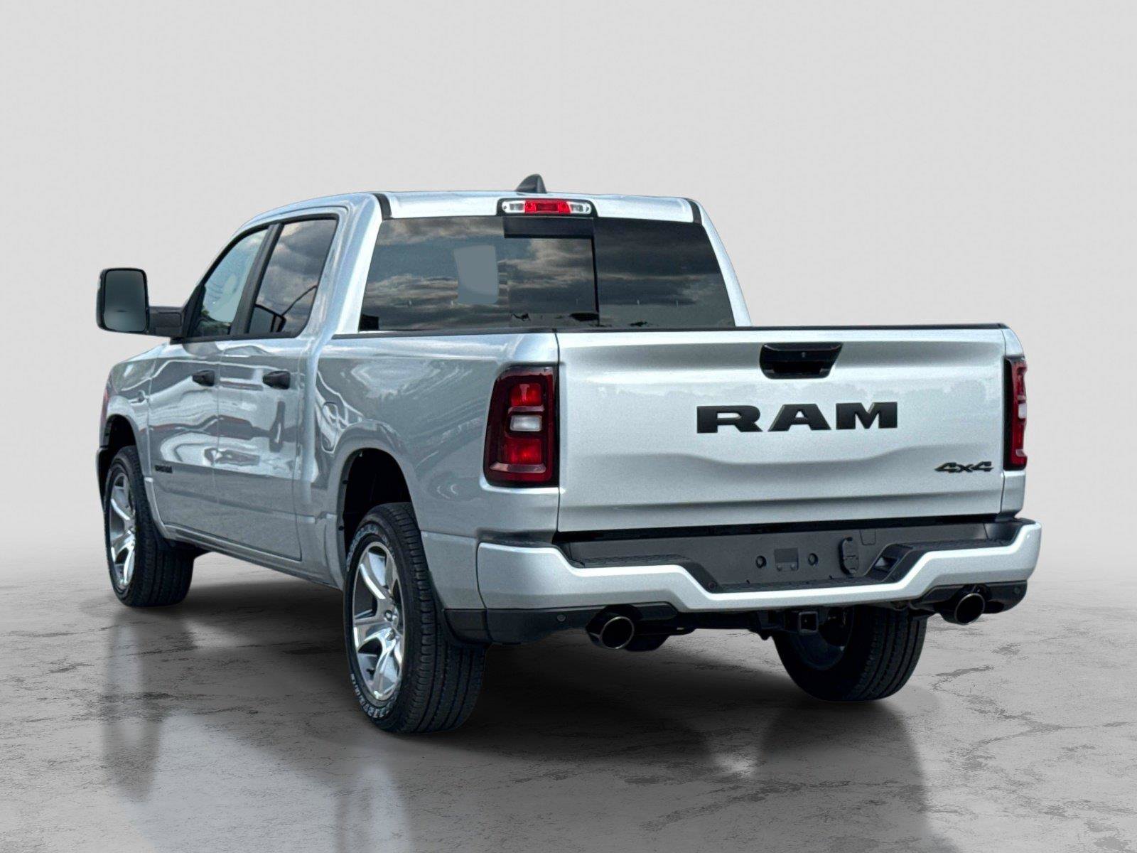 New 2026 RAM 1500 Express AWD/4WD image 7