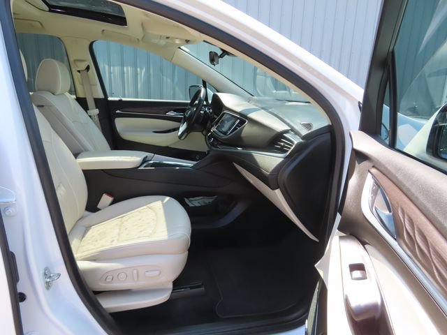 Used 2023 Buick Enclave Avenir w/ Trailering Package, 5000 lbs. AWD/4WD image 24