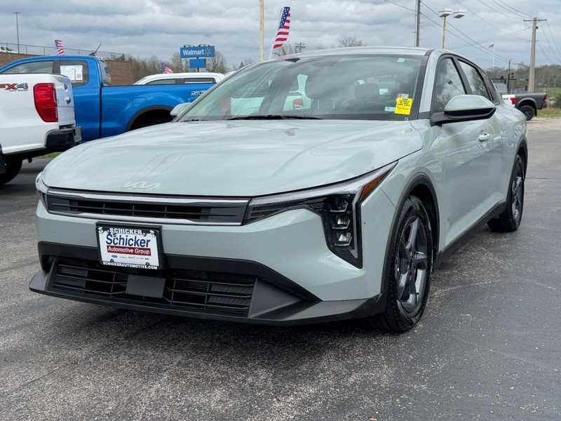 Used 2025 Kia K4 FWD image 8