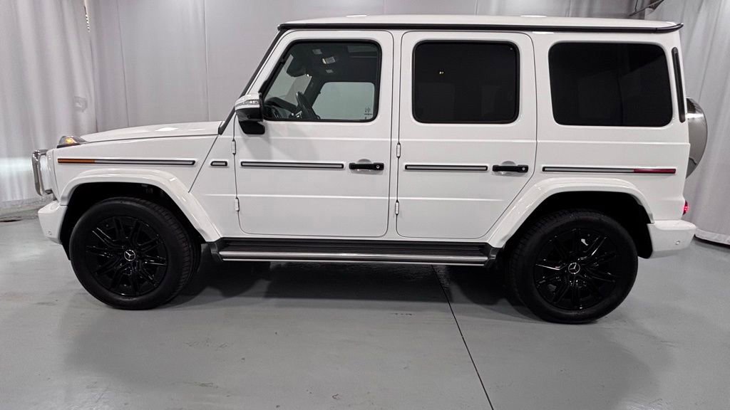 Used 2025 Mercedes-Benz G 550 image 9