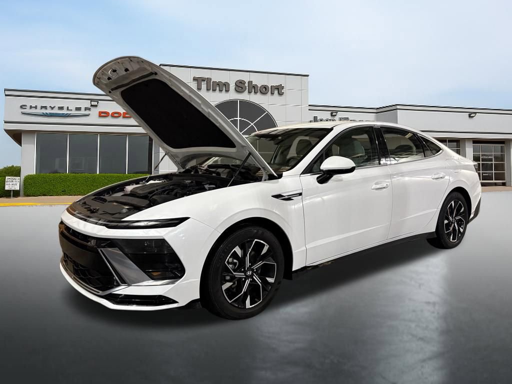 Used 2025 Hyundai Sonata SEL FWD image 16