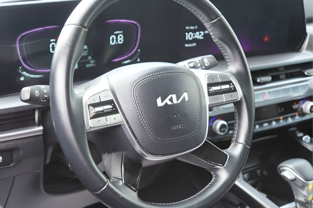 Used 2025 Kia Telluride S image 14