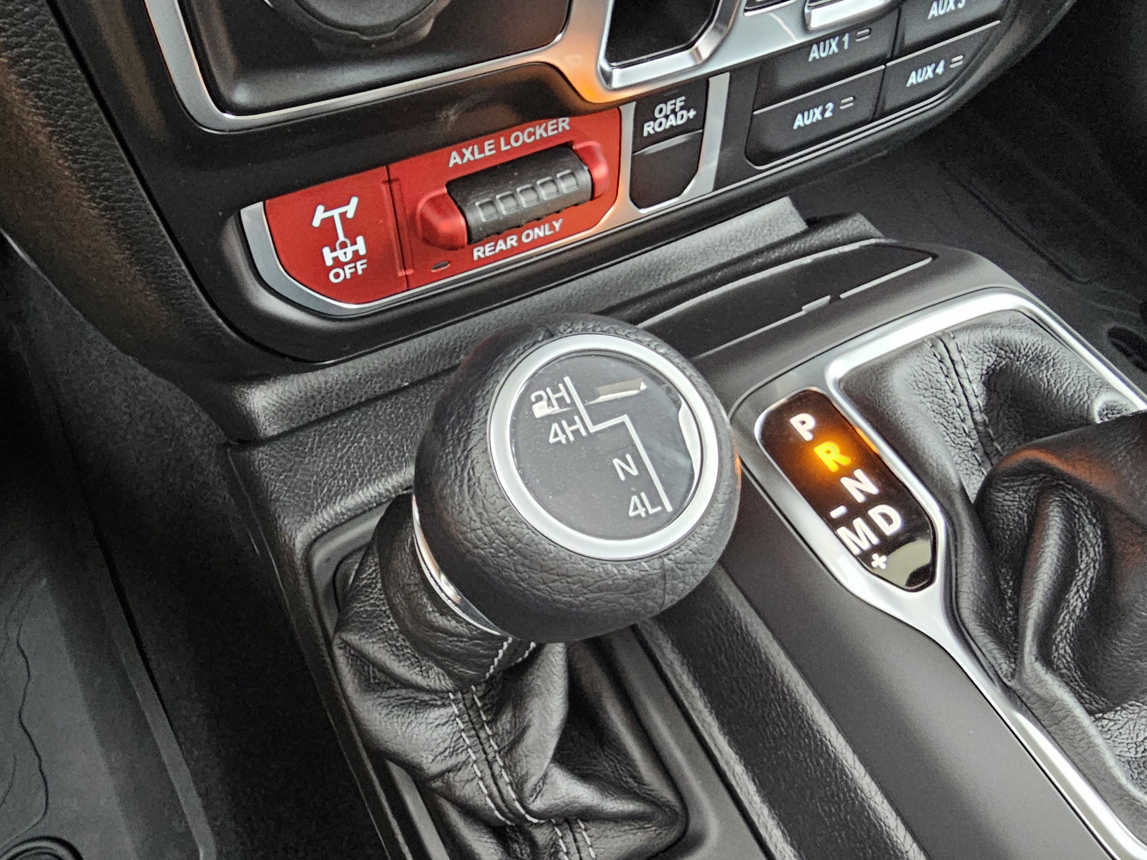 New 2025 Jeep Gladiator Willys image 15