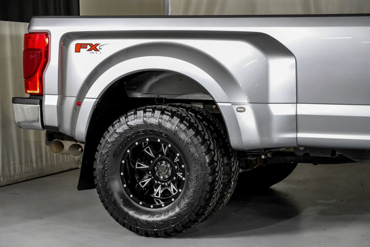 Used 2022 Ford F350 Lariat w/ Lariat Value Package AWD/4WD image 6