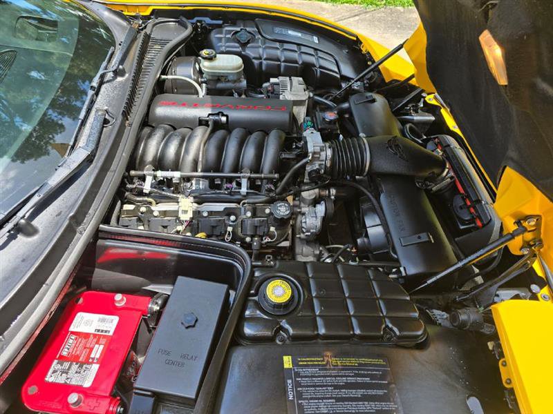 Used 2000 Chevrolet Corvette Coupe w/ Memory Pkg image 32