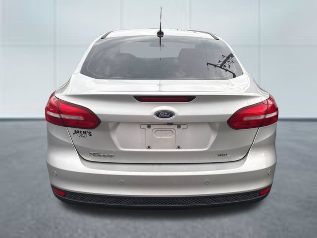 Used 2018 Ford Focus SEL FWD image 3