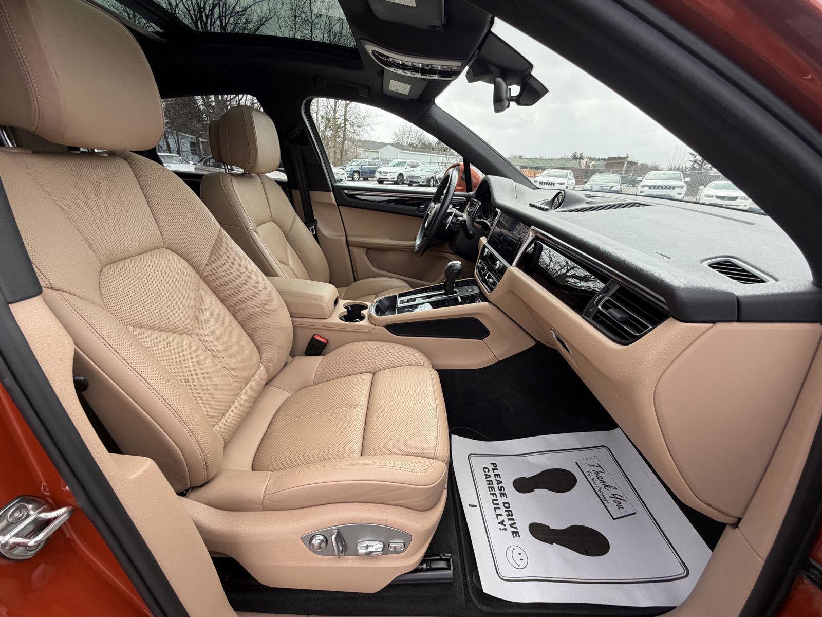 Used 2022 Porsche Macan S AWD/4WD image 31