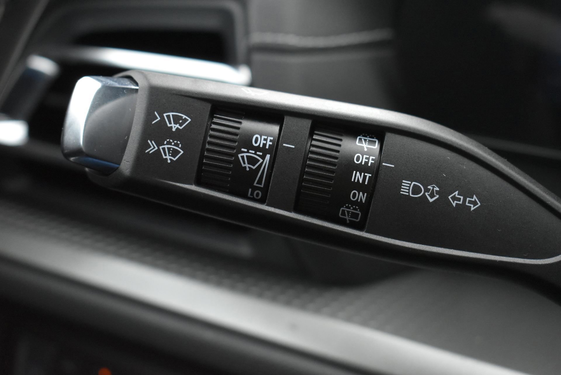 New 2026 Chevrolet Traverse LT w/ Sun and Wheel Package image 24