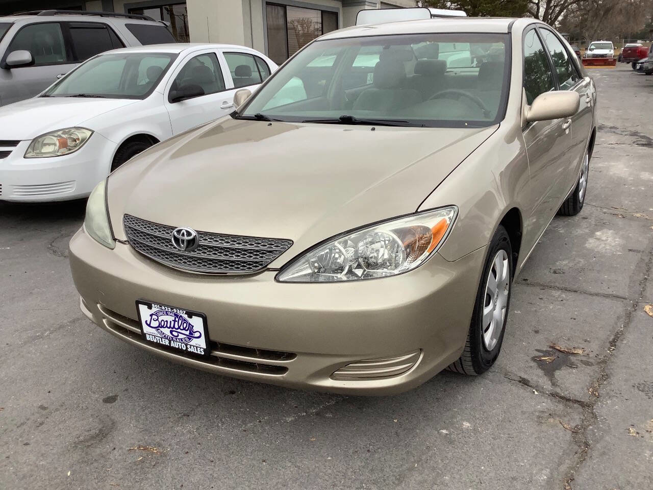 Used 2004 Toyota Camry LE FWD image 3