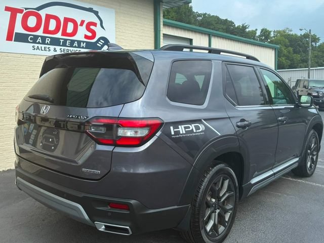 Used 2023 Honda Pilot Touring image 6