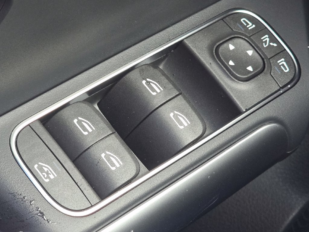 New 2026 Mercedes-Benz GLA 35 AMG 4MATIC image 25