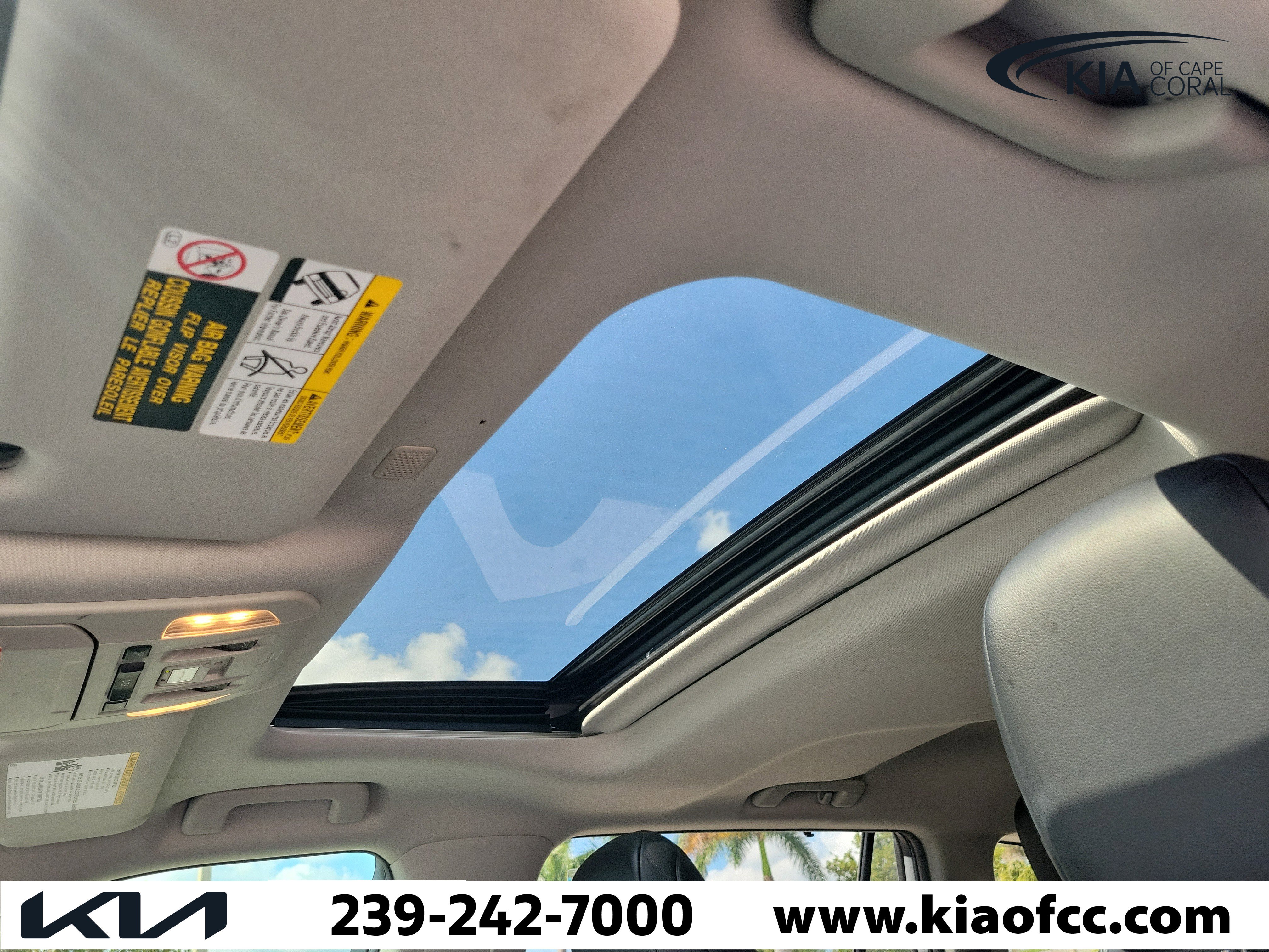 Used 2022 Toyota Highlander XLE FWD image 20