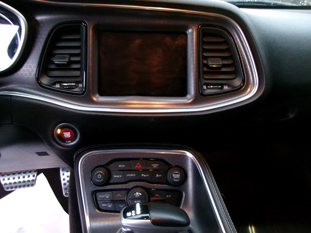 Used 2018 Dodge Challenger SRT w/ Technology Group RWD image 16