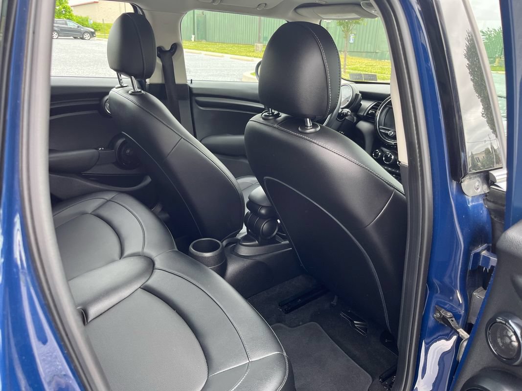 Used 2017 MINI Cooper 4-Door Hardtop FWD image 13