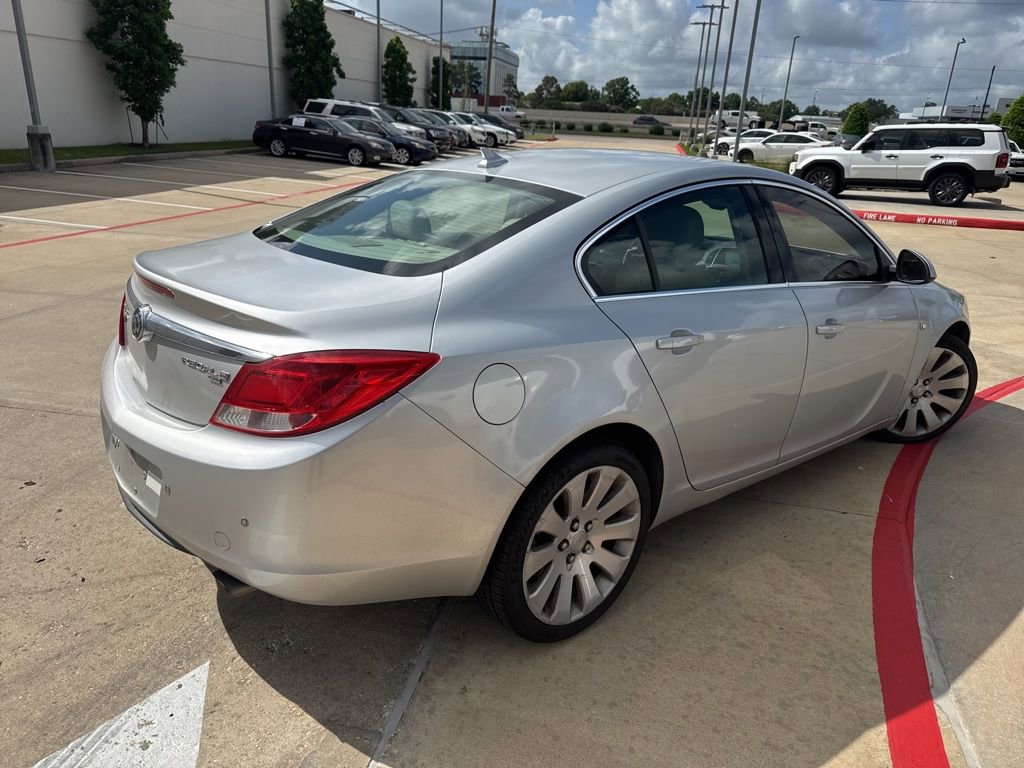 Used 2011 Buick Regal CXL Turbo w/ TO7 Preferred Equipment Group FWD image 2