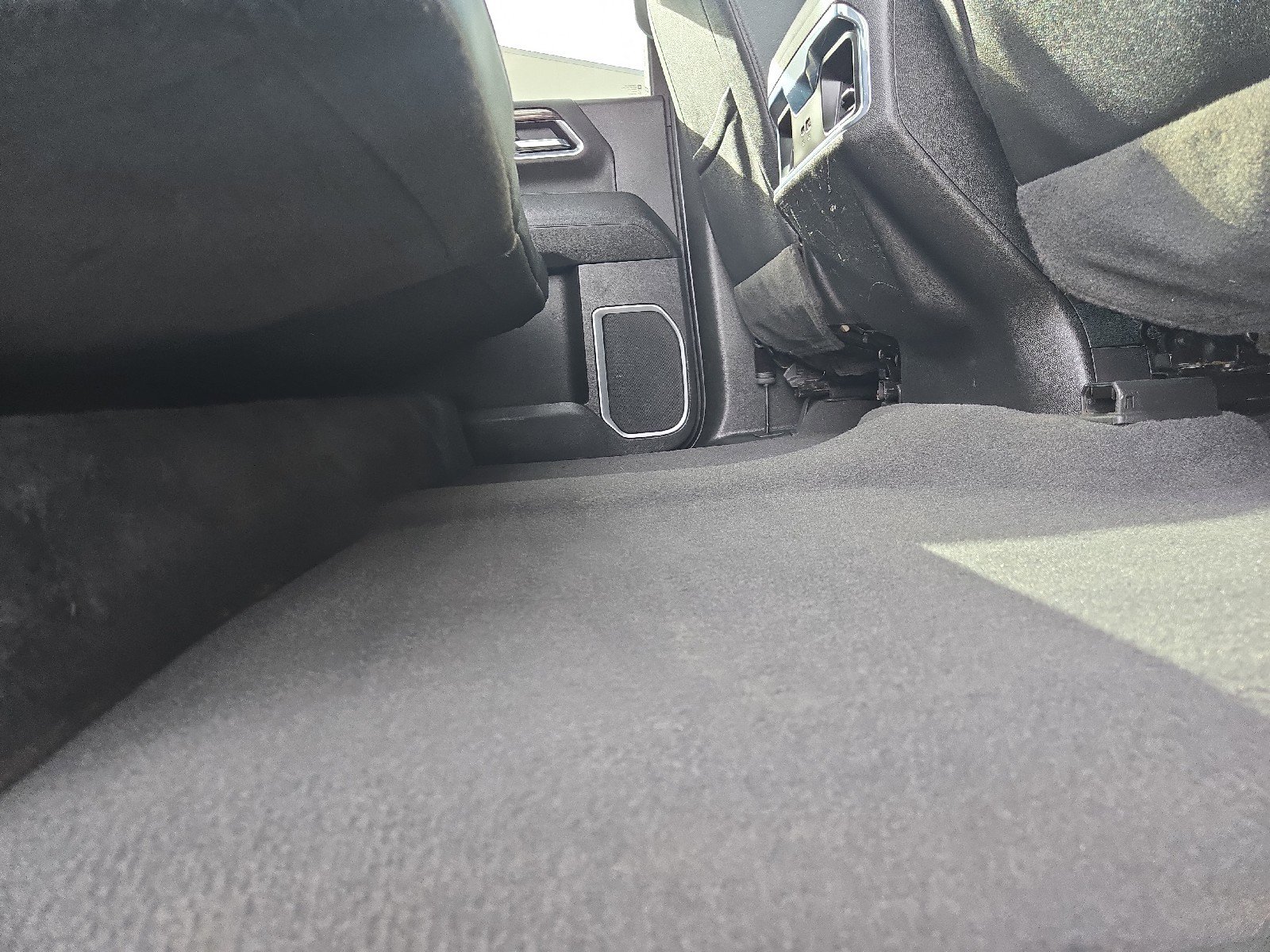 Used 2024 Chevrolet Silverado 2500 LTZ w/ LTZ Convenience Package image 21