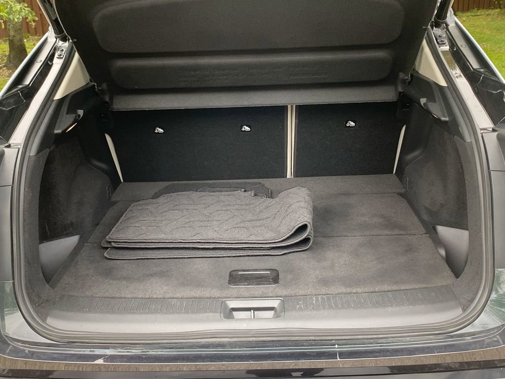 Used 2023 Nissan Ariya EVOLVE+ image 10