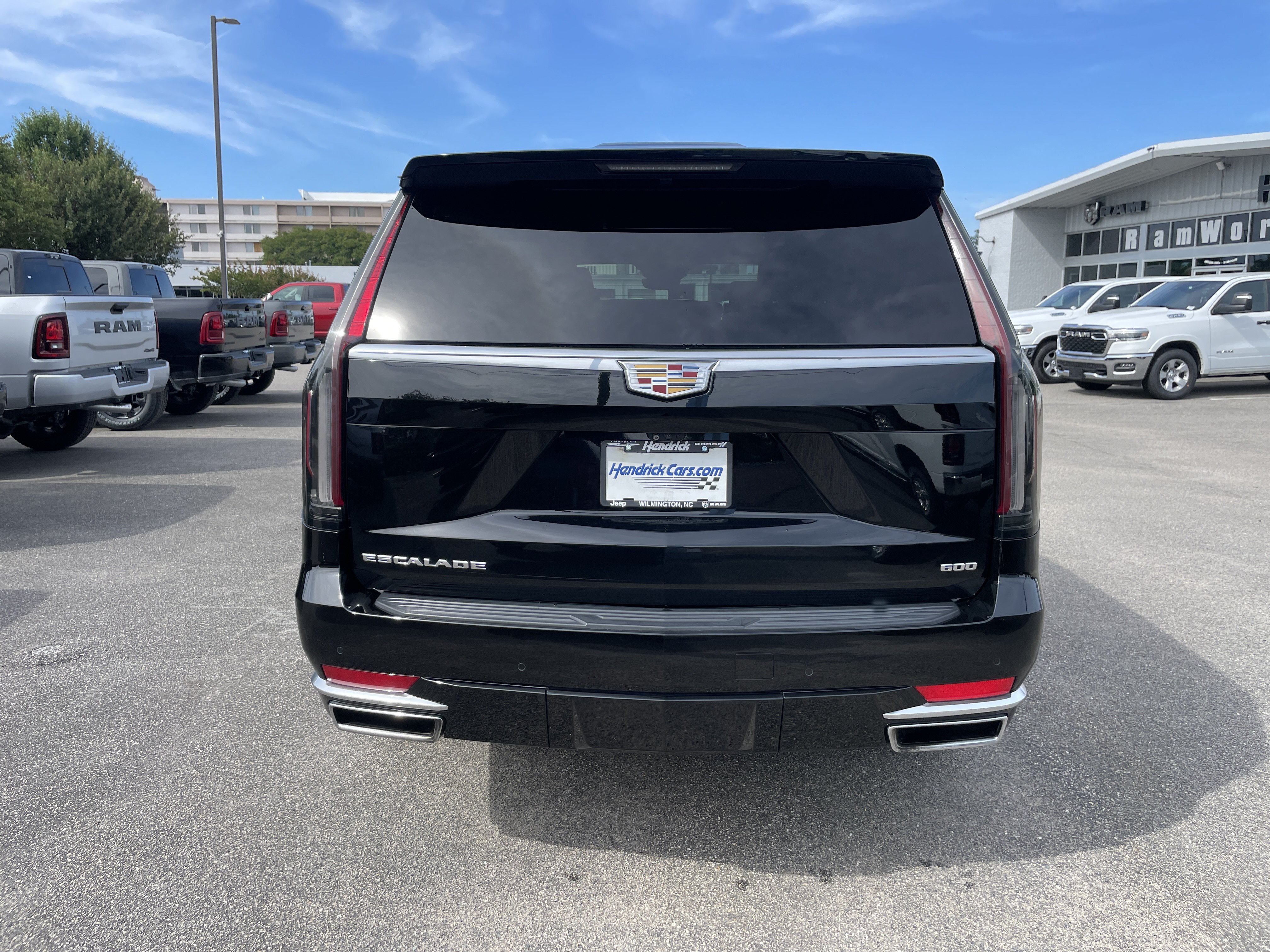 Used 2023 Cadillac Escalade Premium Luxury Platinum w/ LPO, Floor Liner Package AWD/4WD image 8