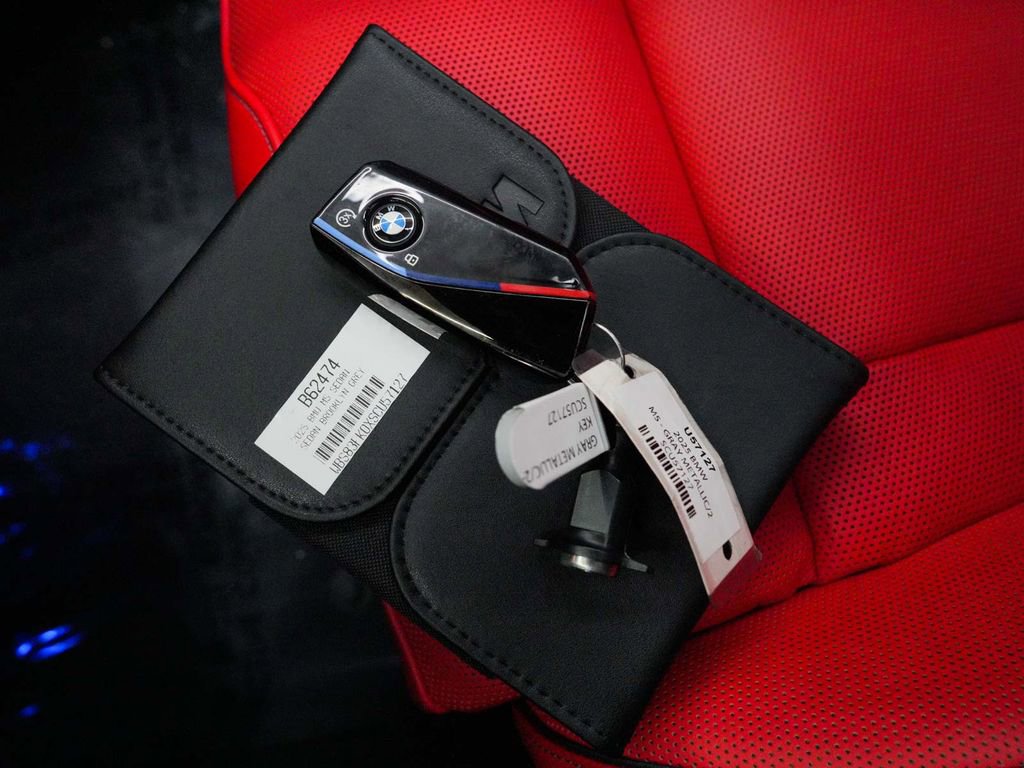 Used 2025 BMW M5 w/ Executive Package AWD/4WD image 29