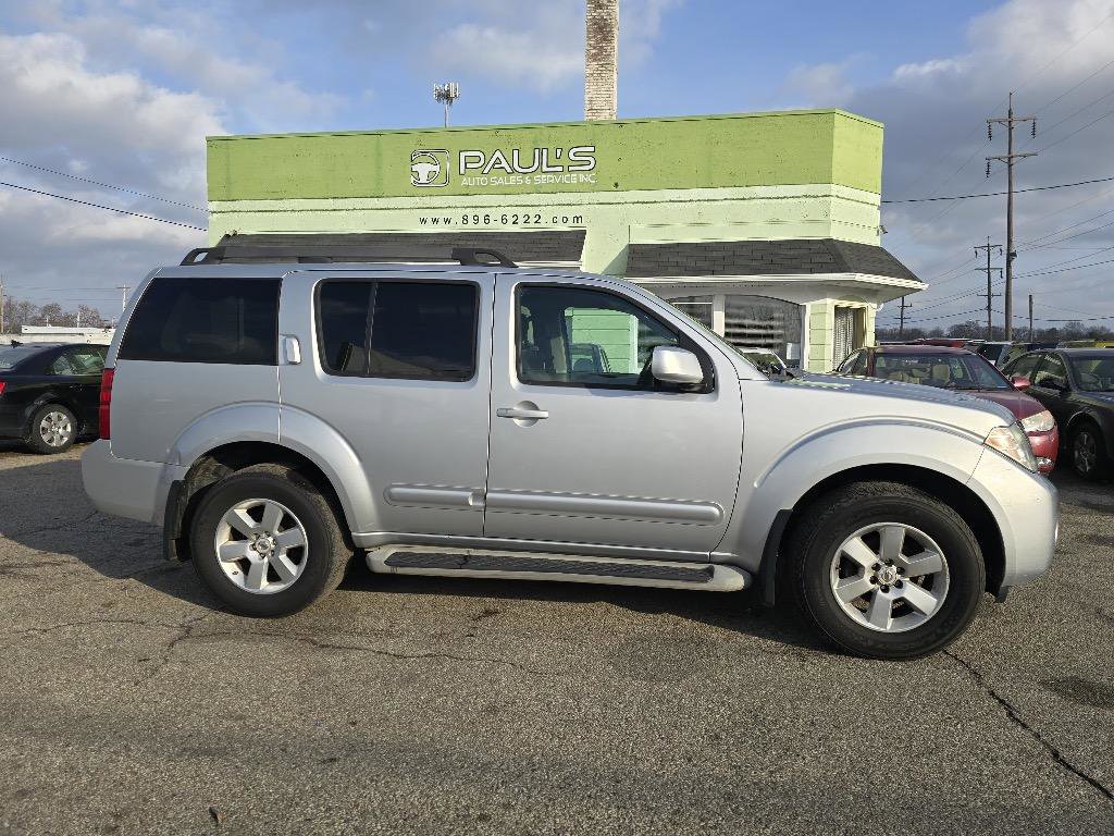 Used 2011 Nissan Pathfinder SV w/ Protection Pkg image 3