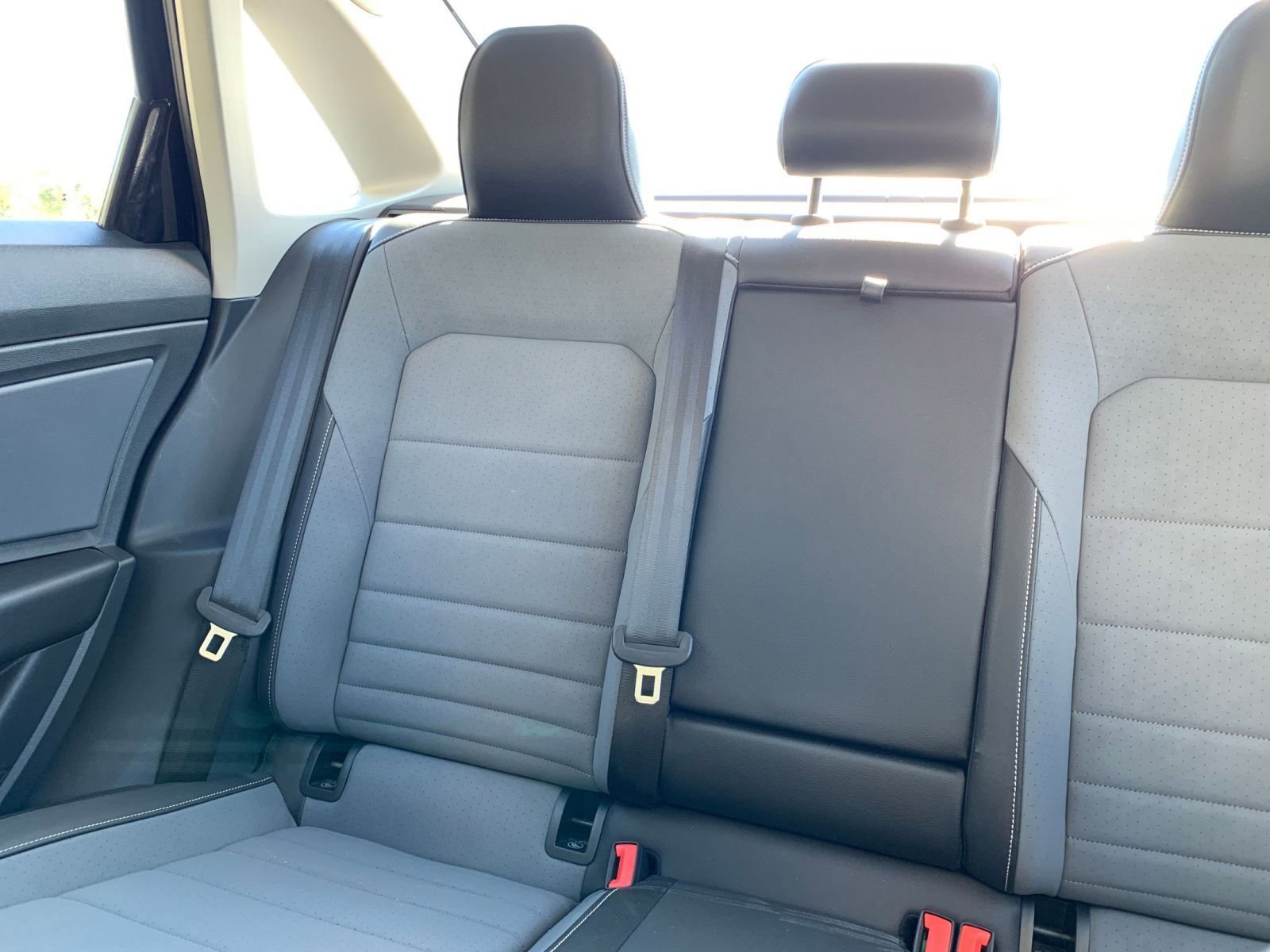 Used 2025 Volkswagen Jetta SE image 38