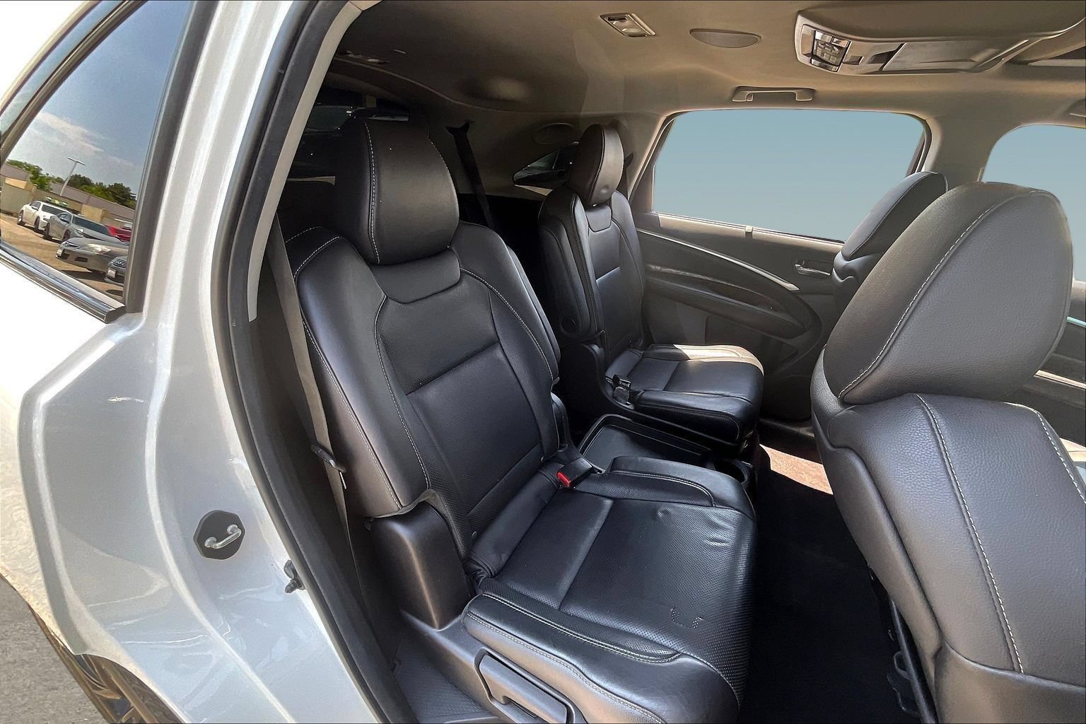 Used 2019 Acura MDX w/ Tech & Entertainment Pkg AWD/4WD image 24