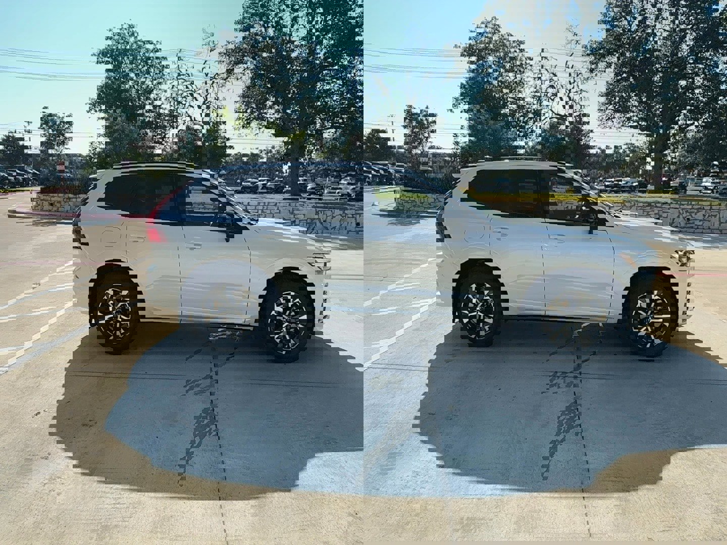 Used 2026 Volvo XC60 B5 Core w/ Protection Package Premier image 7