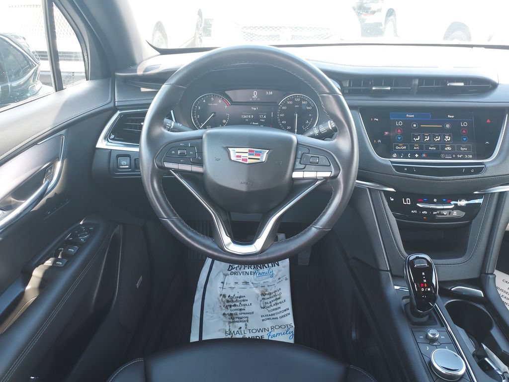 Used 2024 Cadillac XT6 Luxury w/ LPO, Floor Liner Package AWD/4WD image 16