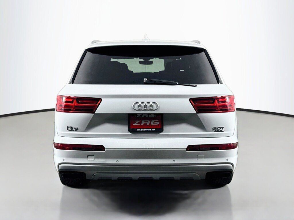 Used 2018 Audi Q7 3.0T Prestige w/ Prestige Package AWD/4WD image 4