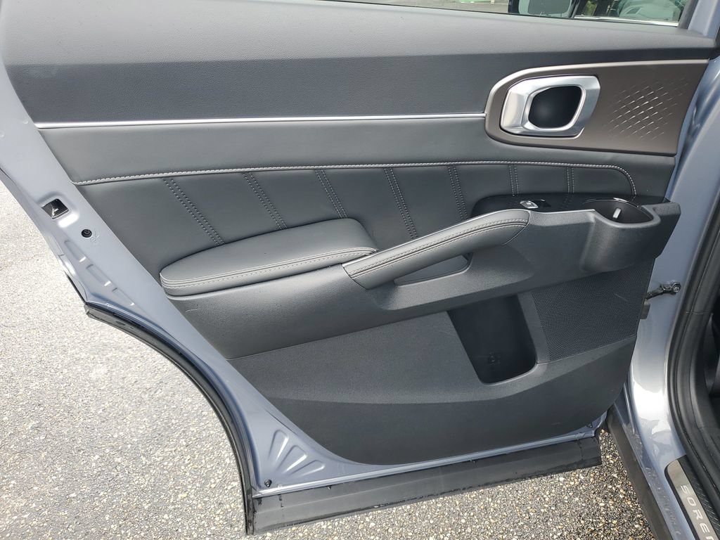 Used 2024 Kia Sorento SX FWD image 25