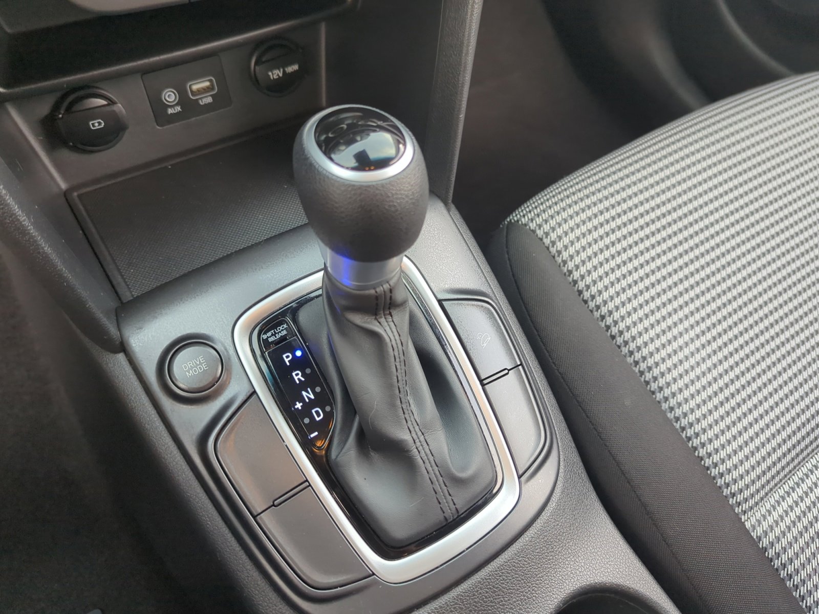 Used 2020 Hyundai Kona SE image 15