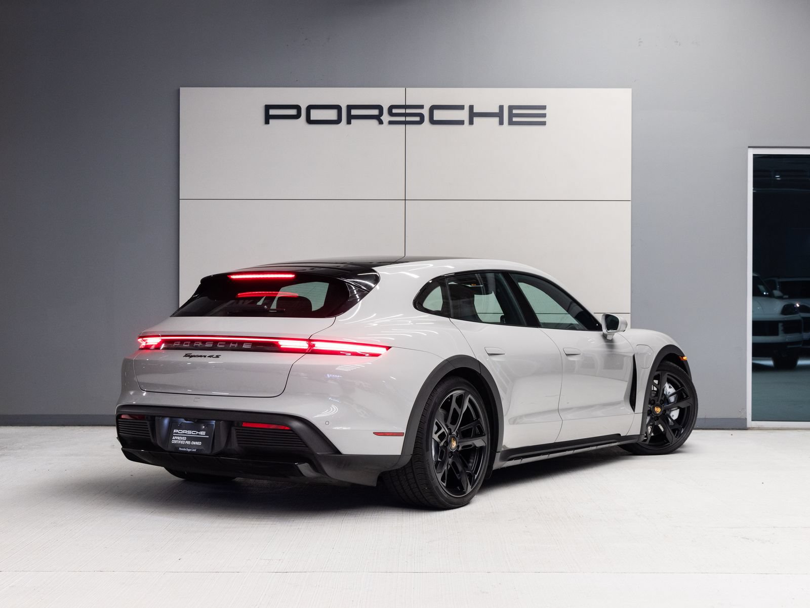 Certified 2024 Porsche Taycan 4S AWD/4WD image 7