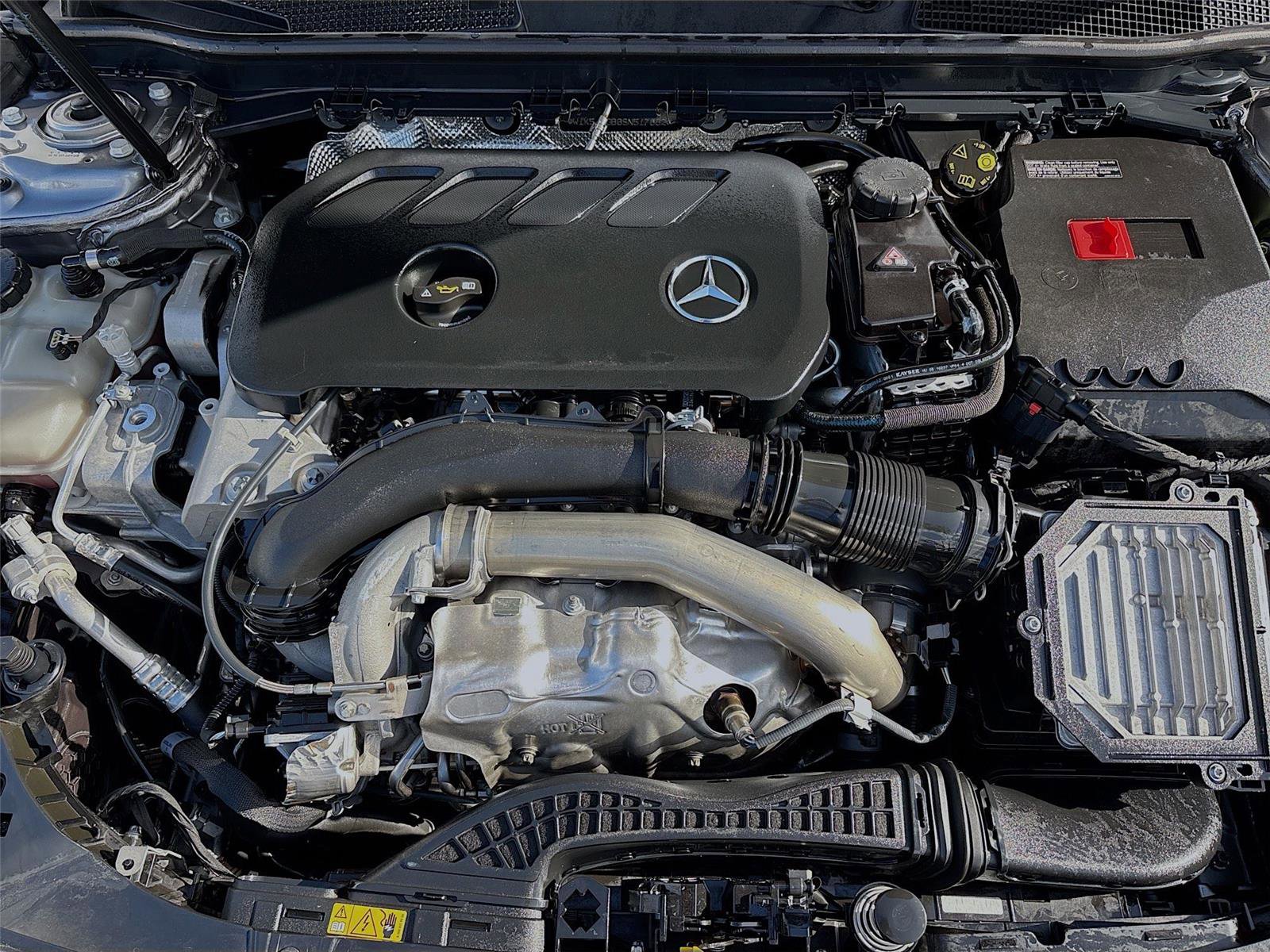 Used 2025 Mercedes-Benz CLA 250 image 31