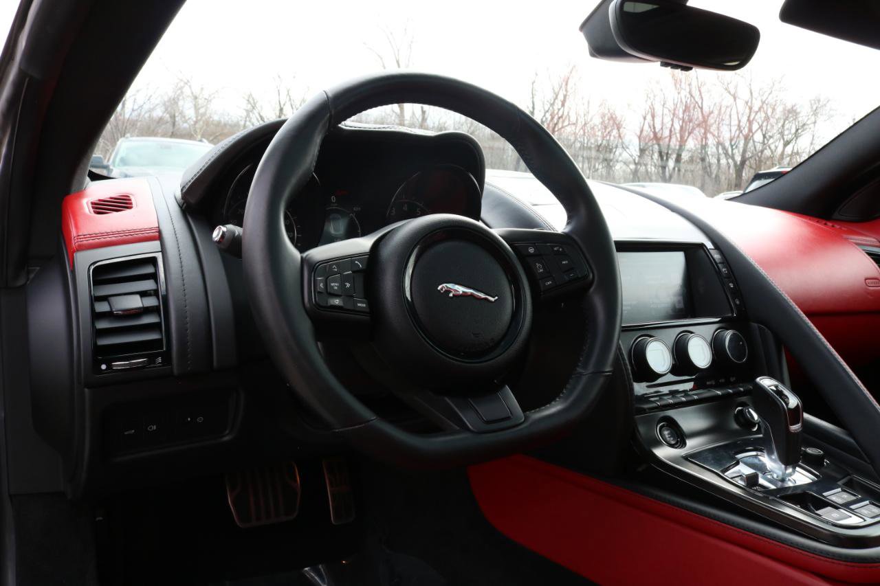 Used 2016 Jaguar F-TYPE S image 32