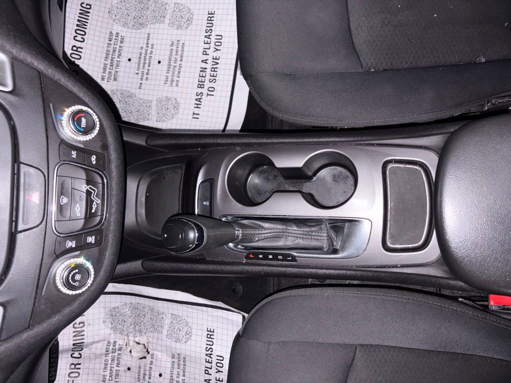 Used 2017 Chevrolet Malibu LS image 21