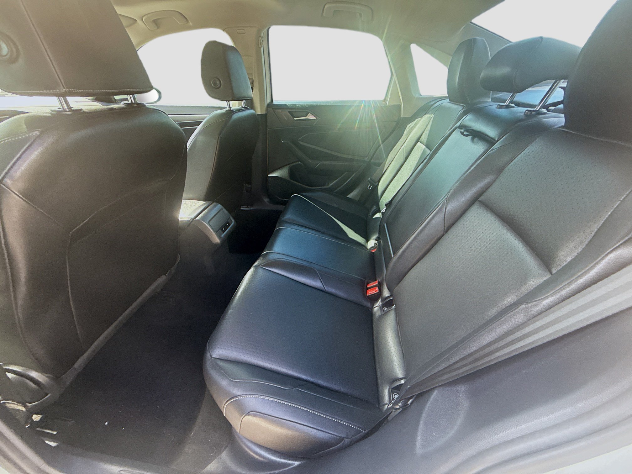 Used 2019 Volkswagen Jetta SE w/ Cold Weather Package FWD image 22
