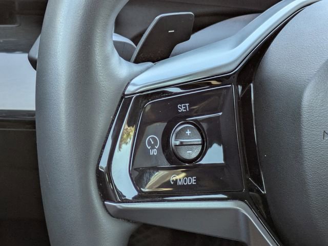 Used 2024 BMW 530i xDrive w/ Premium Package image 25