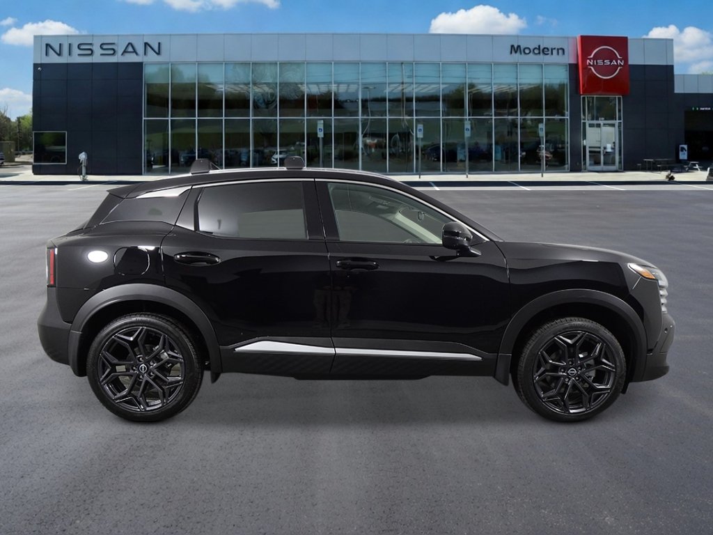 New 2026 Nissan Kicks SR AWD/4WD image 6
