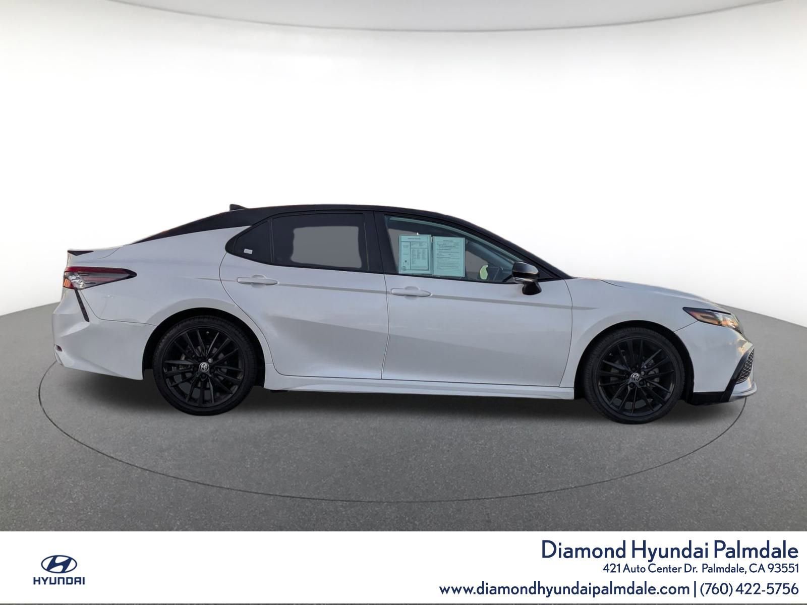 Used 2021 Toyota Camry XSE FWD image 8