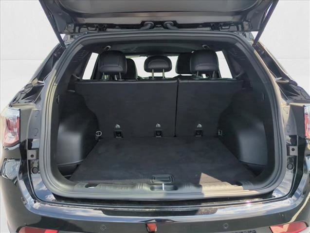 Used 2024 Jeep Compass Trailhawk image 6