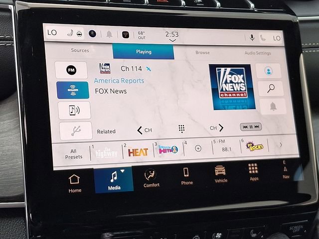 New 2025 Jeep Grand Cherokee Limited w/ Luxury Tech Group II AWD/4WD image 8