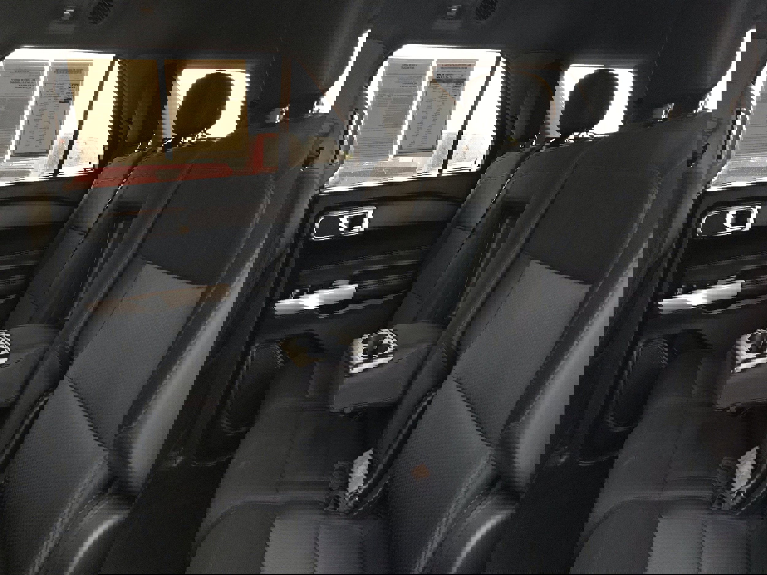 Used 2022 Ford Explorer XLT image 20