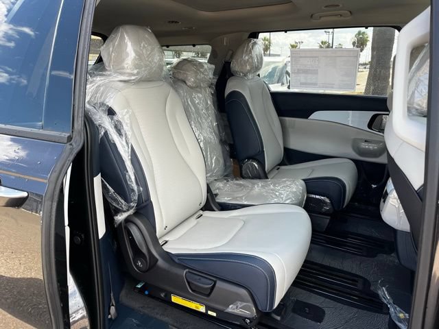 New 2026 Kia Carnival SX Prestige FWD image 20