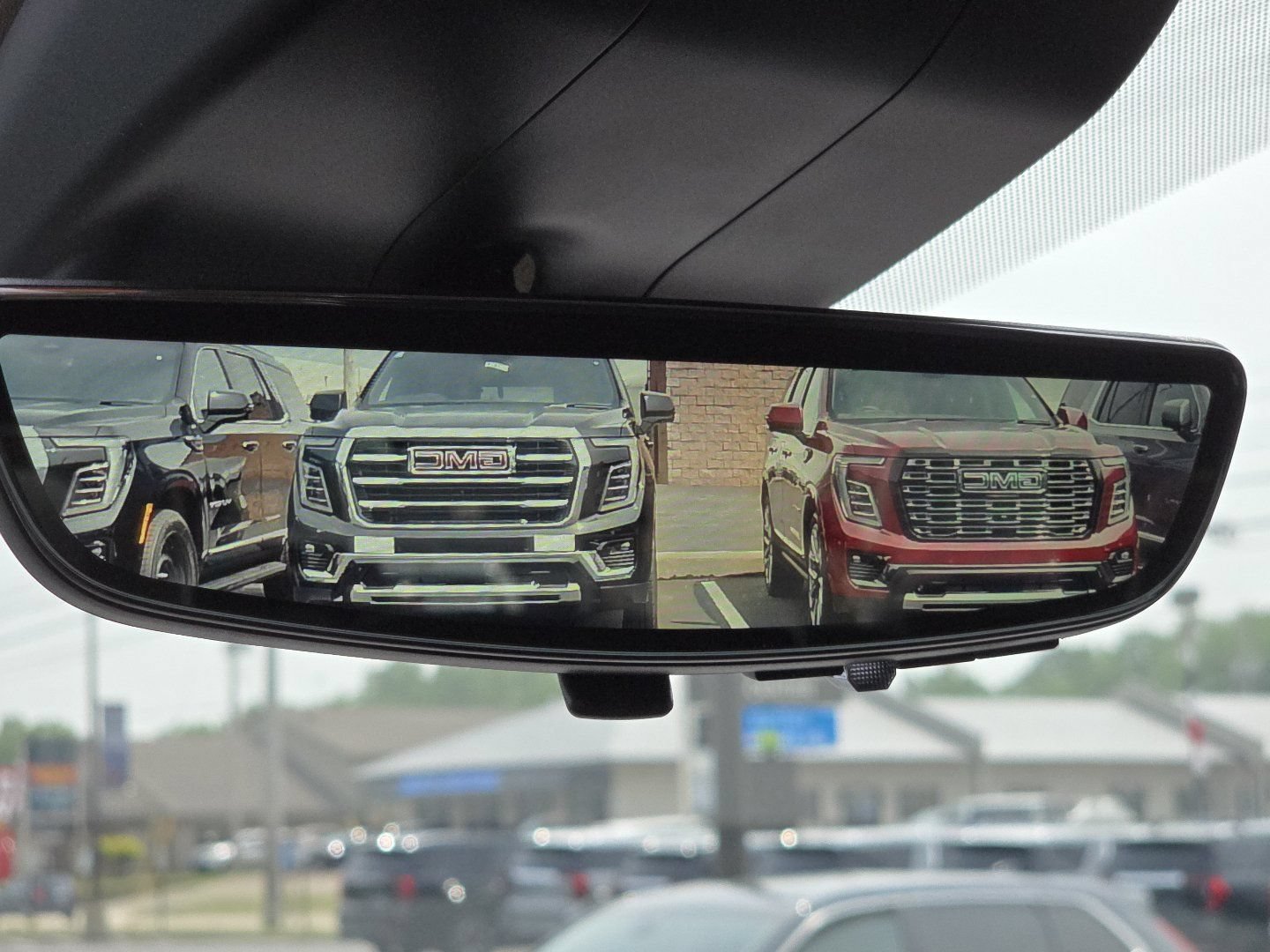New 2026 GMC Yukon Denali Ultimate AWD/4WD image 41